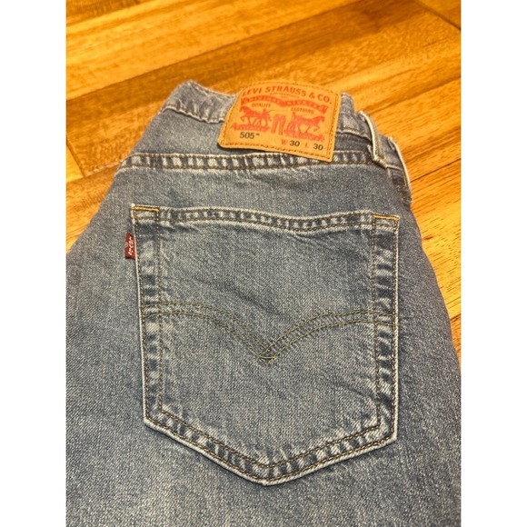 Men's Levi Strauss 505 Jeans 30 x 30 Medium Wash - Picture 3 of 6